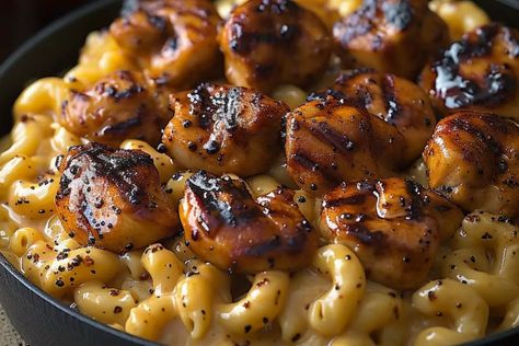 Copy Cat Applebees Honey Pepper Chicken Mac And Cheese Easy, Sweet And Spicy Honey Pepper Chicken, Honey Pepper Chicken, Spicy Honey Chicken, Easy Mac N Cheese, Slow Cooker Meatloaf, Pizza Grilled Cheese, Breakfast Burritos Recipe, Creamy Macaroni And Cheese