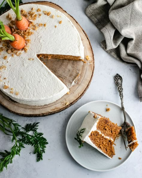 Cake Photography Ideas, Potato Cake Recipe, Cake Shoot, Sweet Potato Cake Recipe, Sweet Potato Cakes, Food Photography Cake, Breakfast Tart, Food Photography Dessert, Vegan Carrot Cake