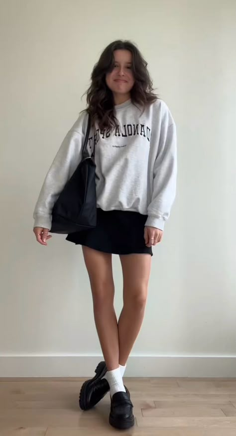 Winter Outfits Dressed Up, Crewneck Mini Skirt Outfits, Casual Plaid Skirt Outfit, Black Shirt Black Skirt Outfit, Sweatshirt Mini Skirt Outfit, Crewneck Skirt Outfits, Crewneck And Skirt Outfit, Short Skirt Winter Outfit, Skirt And Crewneck Outfit