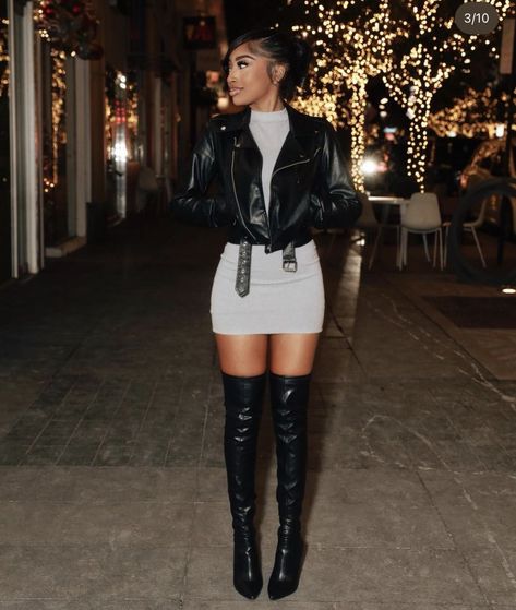 Knee High Boots Birthday Outfit, Silver Thigh High Boots Outfit, Party Fits Baddie, Outfit Theater, Knee High Boots Outfit Party, Black Thigh High Boots Outfit, Leather Mini Skirt Outfit, Long Boots Outfit, Platform Boots Outfit