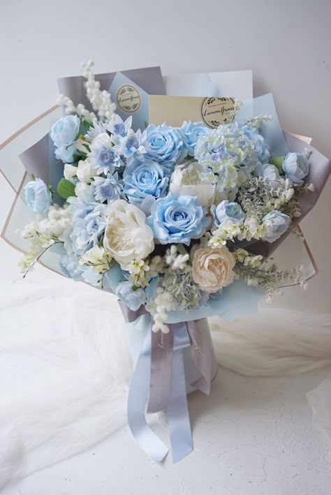 Bouquet Luxury, Blue Flower Arrangements, Love All Of You, Blue Flowers Bouquet, Bathroom Ambiance, Soap Flowers, Pink Soap, Luxury Flower Bouquets, Gift Luxury