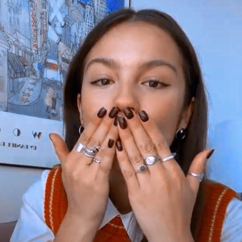 Olivia Rodrigo Icon, Mexican Girl, Wild Hair, Chunky Rings, Beautiful Person, Olivia Rodrigo, Love Ring, Jewelry Inspo, Types Of Rings