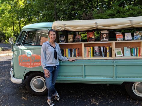 Old Volkswagen Van, Mobile Bookstore, Bookshop Ideas, Book Van, Book Truck, Book Mobile, Bookstore Ideas, Mobile Library, Bookstore Cafe