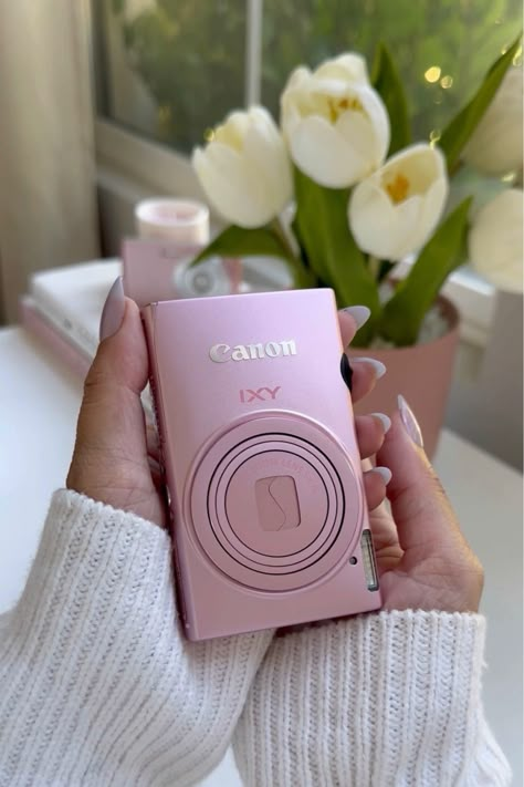 Pink Camera, Bday Gifts, Pocket Camera, Cute Camera, Canon Digital Camera, Camera Digital, Small Camera, Retro Camera, Smart Auto