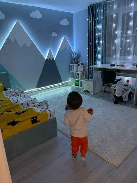 Boy Bedroom Ideas Kids, Toddler Room Design Boy, Boy Playroom Ideas, Toddler Boy Room Themes, Boy Kids Room, Kids Room Design Boys, Toddler Boy Room Decor, Boy Toddler Bedroom, Boys Bedroom Makeover