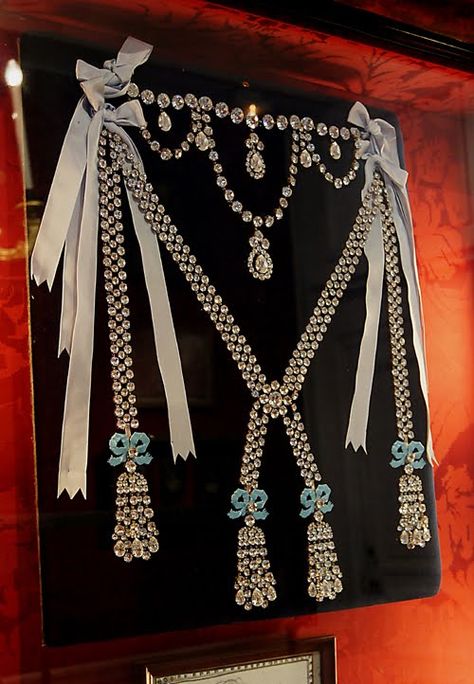 THE necklace. Bulgari Ring, Famous Jewelry, The Affair, The French Revolution, Expensive Diamond, The Necklace, French Revolution, Louis Xiv, Royal Jewels