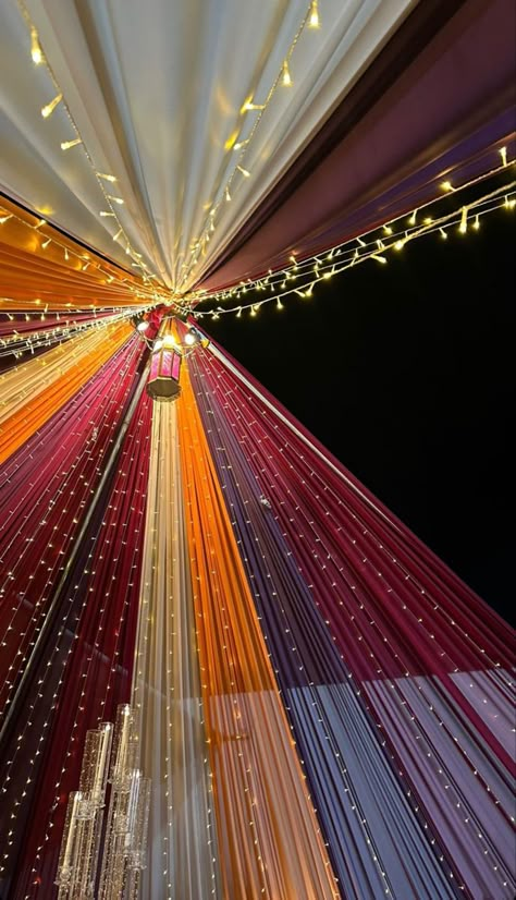 Garba Lighting Decoration, Night Wedding Aesthetic, Qawali Night Snaps, Navratri Instagram Story Ideas, Navratri Aesthetic Images, Navratri Vibes Aesthetic, Navratri Lighting Decoration, Navratri Snap, Navratri Story Ideas