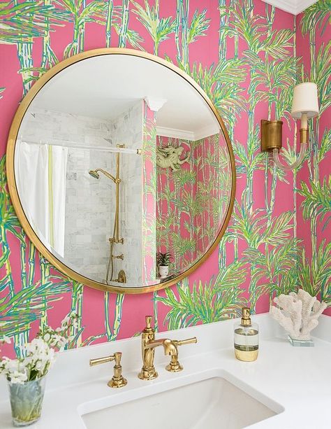 Jun 19, 2019 - Lilly Pulitzer for Lee Jofa, "Big Bam" in Hotty Pink Wallpaper Lilly Pulitzer Interior Design, York Wallpaper Bathroom, Lilly Pulitzer Bathroom, Lilly Pulitzer Room, Preppy Bathroom, Wallpaper In Bathroom, Palm Beach Style, Cabinet Paint Colors, Home Bunch