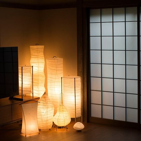 Find tranquility with our Washi Lamp Collection. Discover lamps handcrafted from washi paper, using techniques passed down through generations in Japan. The soft, diffused light creates a warm and peaceful atmosphere in any room. Find your moment of healing with Japanese paper lighting. profile>>> @millenniumgalleryjp Banya Bathhouse, Japanese Lamps Traditional, Japanese Paper Lamp, Japanese Floor Lamp, Relaxing Interior, Paper Lighting, Paper Lights, Japanese Lighting, Japandi Home Decor