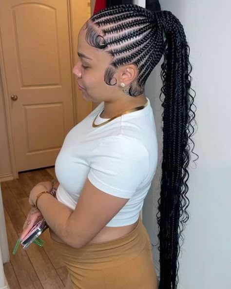 San Antonio Braider 💚 on Instagram: "THEE BOHEMIAN PONYTAIL 🔥🔥 June & July Open For Booking  . . . . . . 📌 #braids #knotlessbraids #knotlessboxbraids #boxbraids #braidstyles #neatbraids #ponytails #ponytail #ponytailbraids #cornrows #houstonbraids #sanantoniobraider #miamibraids #protectivestyles #lemonadebraids #feedinbraids #braidideas #longbraids #stitchbraids #blackhairstyles #tribalbraids #knotless #naturalhairstyles #bohostyle #braidedponytail #bohemianbraids" Bohemian Ponytail, Ponytail Braid Styles, Cornrow Updo Hairstyles, Feed In Ponytail, Feed In Braids Hairstyles, Feed In Braids, Box Braids Hairstyles For Black Women, Braided Cornrow Hairstyles, Braids Hairstyles Pictures