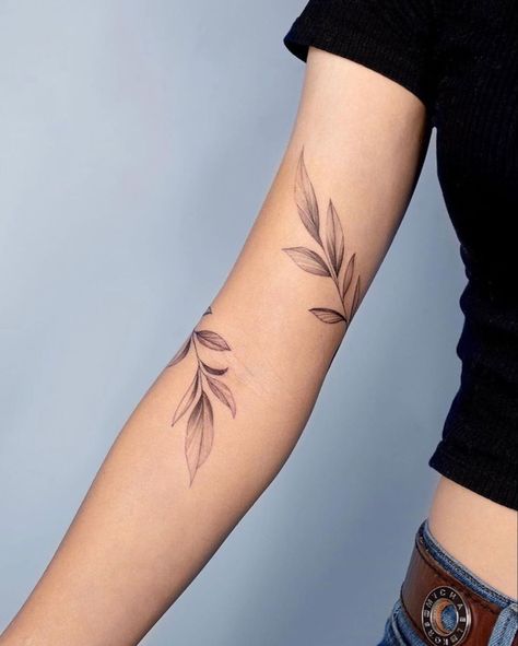 240+ Vine Tattoos For Guys and Females (2023) - TattoosBoyGirl Arm Wrap Tattoo, Around Arm Tattoo, Wrap Around Tattoo, Vine Tattoo, Wrap Tattoo, Stylish Tattoo, Muster Tattoos, Elbow Tattoos, Upper Arm Tattoos