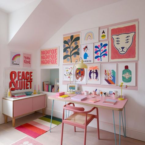 Aesthetic At Home, Home Studio Ideas, Danish Pastel Aesthetic, Chic Garden, Art Studio Room, Home Working, Traditional Office, Childrens Quilts, Creative Workspace