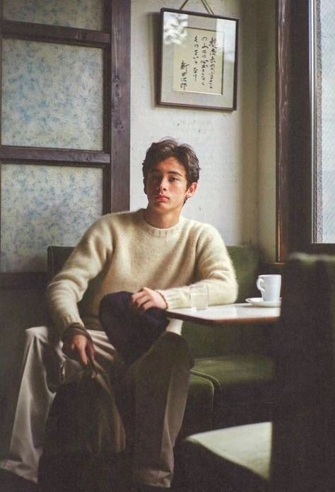 90s Fashion Men Outfits, Fashion Men Outfits, Mens Fall Outfits, 90s Fashion Men, 일본 패션, Hot Sweater, Mens Outfit Inspiration, Photography Poses For Men, Men Fashion Casual Outfits