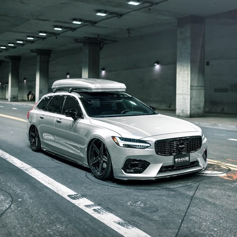 Volvo V60 Modified, Volvo V60 R Design, 12 Car Garage, Volvo Station Wagon, Volvo V90 Cross Country, V90 Cross Country, Volvo Wagon, Volvo Xc, Roadster Car