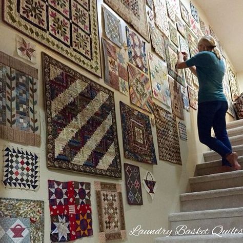 Strip Quilting, Quilt Hangers, Quilt Display, Quilt Studio, Quilt Rack, Hanging Quilts, Laundry Basket Quilts, Quilts Decor, Quilt Storage