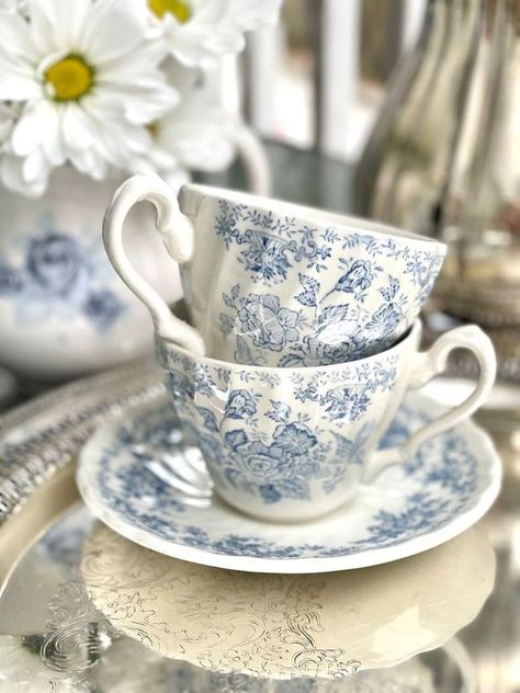 Blue And White Tea Party, Blue Tea Party, Brett Waterman, Wedding Tea Cups, Small Blue Flowers, Blue And White Dinnerware, Blue Garland, Gentle Style, Blue Tea Cup