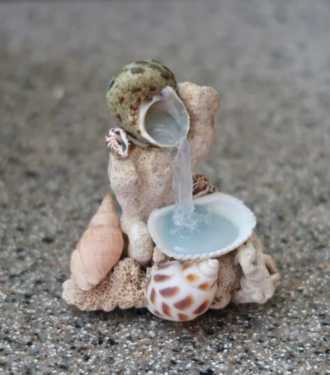 Diy Sea Shells Crafts, Tweets Pretty, Marble Crafts, Seashell Art Diy, Sea Shells Diy, Art Coquillage, Shells Diy, Fairy Garden Crafts, Sea Crafts