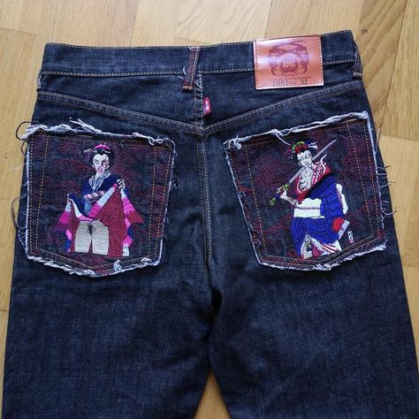 Patch Couch, Red Monkey Jeans, Good Outfit Ideas, Jeans Cargos, Red Monkey, Japanese Street Wear, Monkey Jeans, Amazing Embroidery, Not Aesthetic