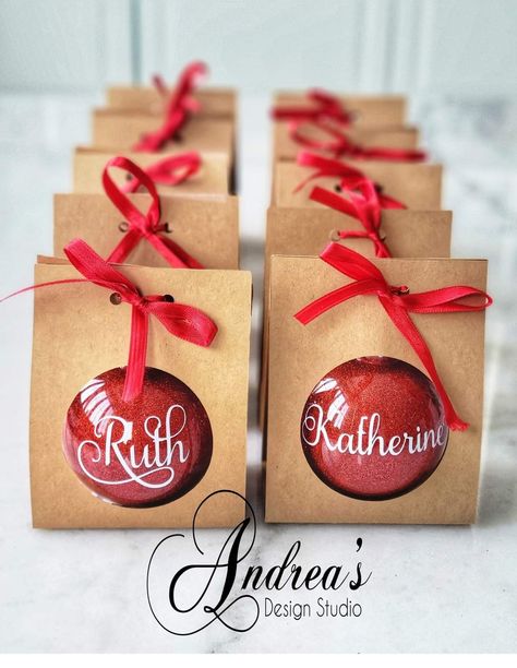 Personalized glittered Christmas ornaments for your friends, family, teachers and more. Pick your own colours! Cricut Christmas Ideas, Glitter Ornaments, Christmas Ornament Crafts, Ornament Crafts, Glitter Christmas, Christmas Stickers, Wood Ornaments, Personalized Christmas Ornaments, Cozy Christmas