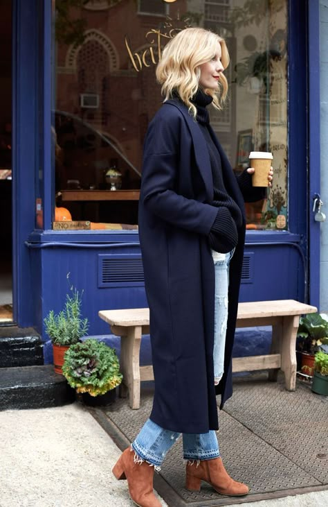 ALL DAY, EVERYDAY- effortless chic daytime look:  luxe long navy coat over navy turtleneck, straight distressed jeans and camel suede booties   HarpersBAZAAR.com Navy Blue Coat Outfit, Navy Coat Outfit, Blue Coat Outfit, Wool Coat Outfit, Mantel Outfit, Navy Wool Coat, Navy Blue Coat, Navy Coat, Peacoats