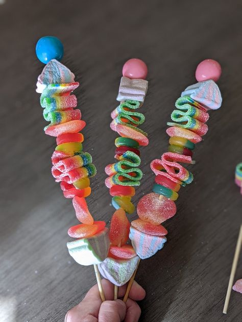 Easter Bbq, Gummy Candy Kabobs, Candy Kabobs, Picnic Snacks, Party Favors Baby Shower, Birthday Sweets, Candy Easter Basket, Lexington Nc, Candy Sticks