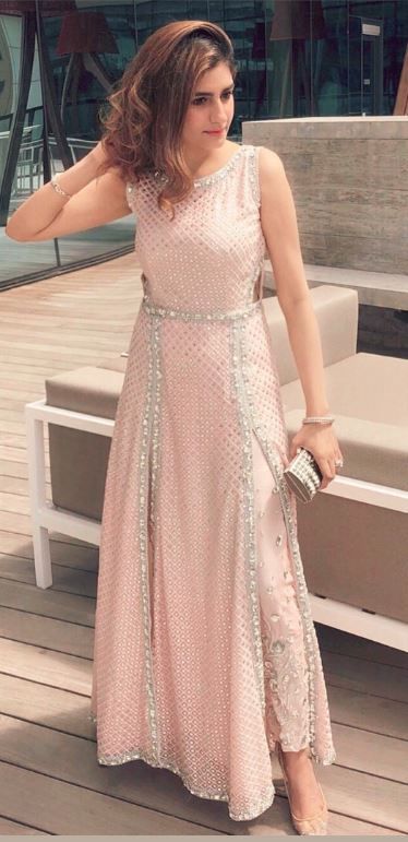 indian wedding guest outfit ideas Indo Western Outfits For Women, Wedding Outfits For Women, Function Dresses, Western Dresses For Women, Desi Outfits, Fashion Vibes, Salwar Kamiz, Kurti Designs Party Wear, Designer Party Wear Dresses