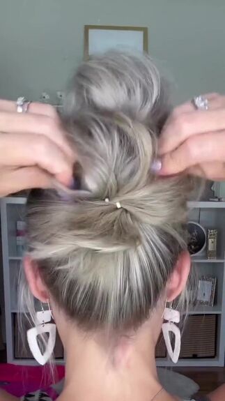 Hair In A Clip, Ponytail Updos, Fine Hair Updo, Long Fine Hair, Short Hair Updo Tutorial, Hair Updos Tutorials, Ponytail Updo, Hair Hack, Hair Upstyles