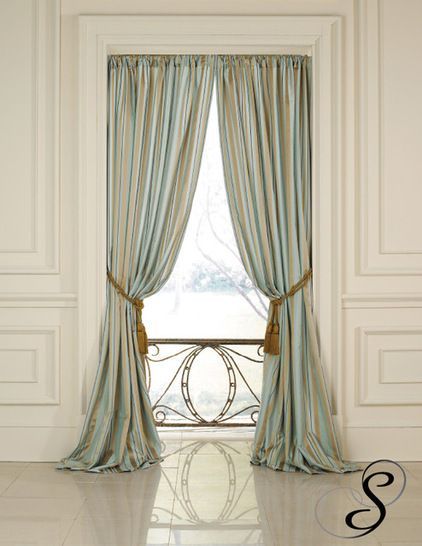 Curtains Inside Window Frame, 108 Inch Curtains, Traditional Curtains, Georgian Interiors, Diy Window Treatments, Crockery Unit, French Rococo, Custom Drapery, Ideas Hogar