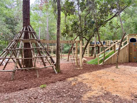 Forest Playground, Natural Outdoor Playground, Wood Playground, Nature Playground, Natural Play Spaces, Outdoor Play Spaces, Play Area Backyard, Tree House Diy, Backyard Kids Play Area