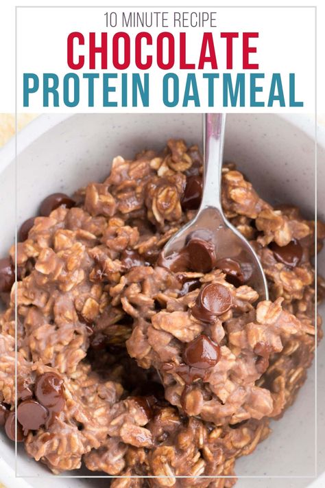 Chocolate Protein Powder Oatmeal is a healthy breakfast recipe! This protein oatmeal is made with chocolate protein powder and chocolate chips! Who doesn't want chocolate for breakfast? Protein Powder Oatmeal, Chocolate Protein Oatmeal, Healthy Breakfast Recipe, Protein Baking, Protein Oatmeal, Healthy Food Habits, Healthy Food Menu, Protein Powder Recipes, A Healthy Breakfast