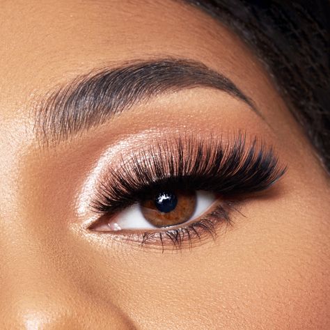 Doubled Layered Vegan Mink - Black Panther - Lash Box LA Year 10 Formal Makeup, Quince Makeup, Master Tattoo, Natural Prom Makeup, Wedding Makeup Tips, Dance Makeup, Formal Makeup, Birthday Makeup, Eye Makeup Designs