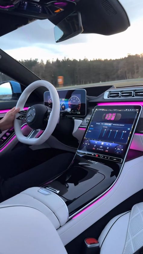 Fancy Cars Aesthetic, Mercedes Amg Pink Interior, Luxury Car Women Aesthetic, Inside Of A Mercedes Benz, Girly Luxury Cars, Mom Cars Luxury, Mercedes Benz Pink Interior, Rich Mom Car, Mercedes Astethic