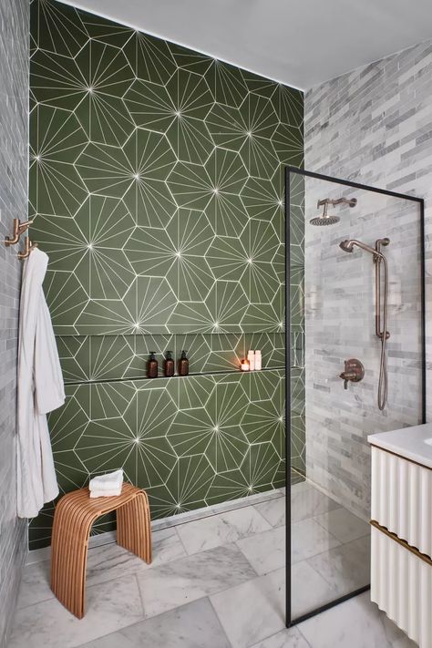 9 Shower Tile Ideas to Inspire Your Bathroom Renovation Mid Century Modern Bathroom, Mid Century Bathroom, Green Galaxy, Bathroom Redesign, Shower Niche, Unique Bathroom, Stone Tile, House Tiles, Green Bathroom