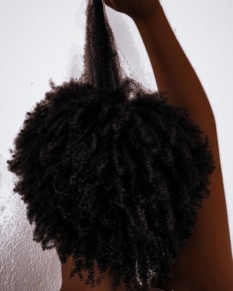 Hair Growth Black Women, Black Women Hair Growth, Hair Growth Pictures, 4c Hair Growth, Healthy Black Hair, Black Hair Growth, Black Hair Aesthetic, Type 4 Hair, Pelo Afro