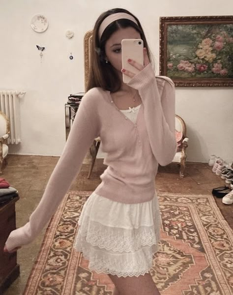 Foto Tips, Fashion Mistakes, White Skirt, Cute Everyday Outfits, 가을 패션, Pink Outfits, Really Cute Outfits, Girly Outfits, Mode Inspiration