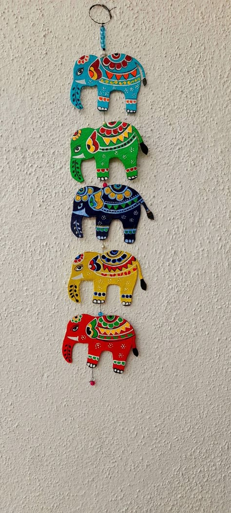 simple christmas decoration snow aesthetic stars wallpaper lead filter ideas for house Indian Wall Hangings Diy, Indian Paper Craft, Elephant Hanging Decor, Diy Indian Wall Decor, Cardboard Crafts For Wall Decor, Indian Wall Decor Ideas, Handicrafts Ideas Creative, Elephant Wall Hanging Diy, Cardboard Home Decor Diy Ideas