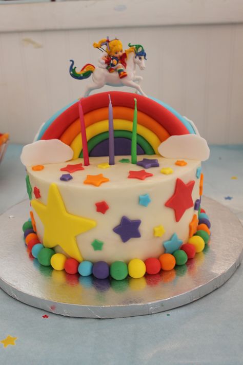 Rainbow Brite cake - this may be an amazing 1st birthday theme! Rainbow Brite Party Ideas, Rainbow Bright Party, Bright Birthday Cakes, Rainbow Brite Party, Rainbow Brite Birthday, Bright Cakes, Rainbow Cakes, Rainbow Birthday Party, 35th Birthday