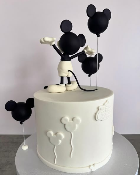 Happy Birthday to Ameer with this vintage Mickey cake. / Feliz cumpleaños a Ameer con este pastel vintage de Mickey. Custom cakes in Orlando Fl./Tortas personalizadas en Orlando Fl #cakesinorlando #customcakesinorlando #thecitybeautifulcakes #cakeart #orlandofl #vintagemickey #mickeycake #mickeymousecake Mickey Christmas Cake, Mickey Mouse Black And White Cake, Disney First Birthday Cake, Modern Mickey Mouse Birthday Cake, Vintage Mickey Mouse Cake, Modern Mickey Mouse Cake, Vintage Mickey Party, Disney Smash Cake, Vintage Disney Cake