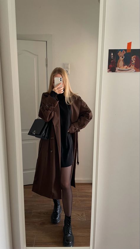 Brown Trench Coat Outfit, Brown Trenchcoat, Paris Fits, Jazz Outfits, Styling Jackets, Brown Trench Coat, New York Outfits, Trench Coat Outfit, Coat Outfit