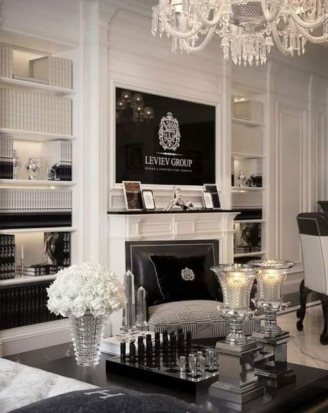 Luxury Living Room Decor, Black And White Living Room, White Living, Beautiful Interior Design, White Living Room, Decor Home Living Room, Classic Interior, A Living Room, White Decor