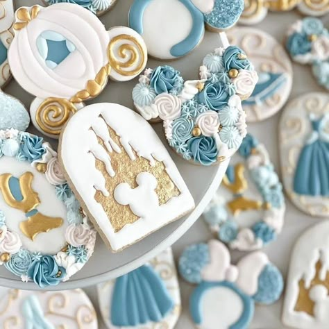 Disney Cookies Decorated, Cinderella Cookies, Disney Princess Cookies, Mickey Mouse Cookies, Bridal Cookies, Rapunzel Birthday Party, Disney Bachelorette, Cookie Decorations, Royal Icing Sugar