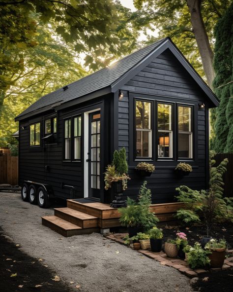 10 Striking Black Tiny Homes: The Pinnacle of Modern Minimalism - Living in A Tiny Black Tiny House, Minimalism Living, Tiny Luxury, Black Houses, Tiny House Exterior, Shed To Tiny House, Micro House, Tiny House Cabin, Modern Minimalism