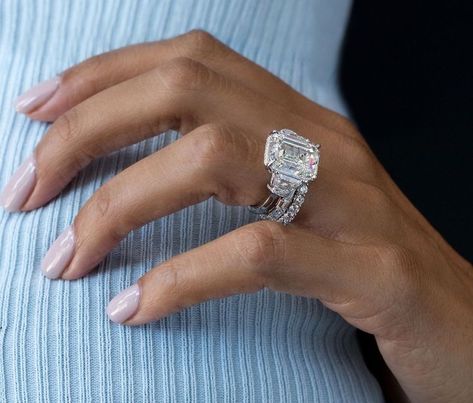 Cardi B Engagement Ring, Aesthetic Diamond, Rich Jewelry, Bridal Era, Diamond Rings Engagement, Big Wedding Rings, Big Engagement Rings, Dream Rings, Dream Wedding Ring