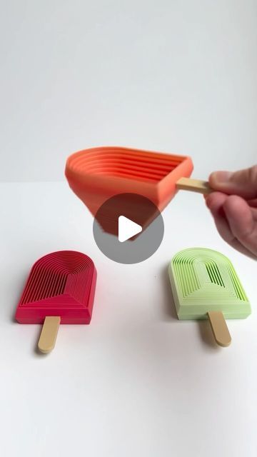 Erin on Instagram: "This popsicle droops but never drips 🙌🏼 and it’s so cute when you add a ‘wood’ colored stick. 3D print files available at @thangs3d , link in my profile 😊 #popsicle #3dprint #3dprinting #3dfood #fidget #3dfidget #3dpmom" 3d Printing Videos, Cool Things To 3d Print Fun, Aesthetic Things To 3d Print, 3d Printing Pen Ideas, Easy 3d Printing Ideas, 3 D Printer Projects, 3d Printing Ideas Creative, 3d Printing Ideas To Sell, 3d Printer Ideas