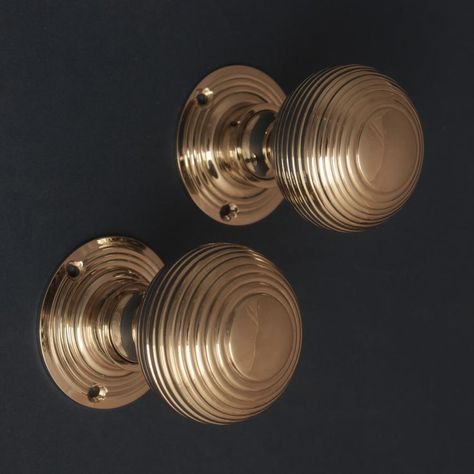 Victorian style beehive mortice door knobs made from brass. Handmade in solid heavy brass means they will age naturally over time but can be polished up with a brass pol Living Room With Bay Window, Georgian Living Room, Victorian Internal Doors, 1930s Doors, Room With Bay Window, Brass Kitchen Handles, Bay Window Living Room, Black Door Knobs, Front Door Interior