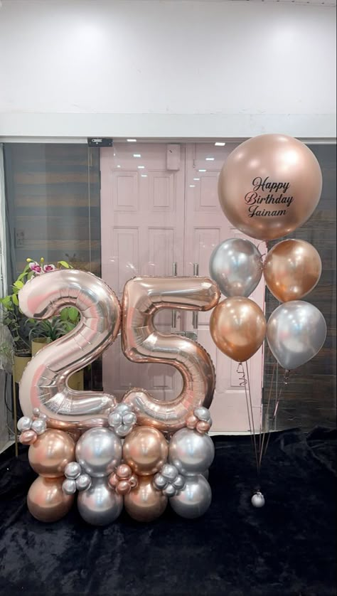 Balloon Bunch With Number, 25 Balloon Bouquet, Birthday Numbers Decoration, Helium Balloon Decoration Birthday, 25 Birthday Balloons Decoration, 50 Balloons Number, 30th Birthday Balloon Bouquet, Number Stack Balloon, Balloon Stack Ideas