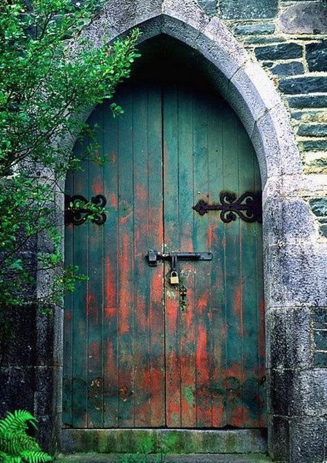 9 Instagram Worthy Front Doors From Europe Porte Cochere, When One Door Closes, Cool Doors, Green Door, Old Door, Old Doors, Old Stone, Unique Doors, Beautiful Doors