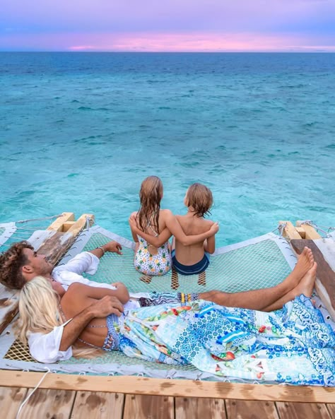 Life Goals List, Life Goals Quotes, Life Goals Pictures, Maldives Honeymoon, Escape The Ordinary, Dream Family, No Shoes, Holiday Vibes, Perfect Family