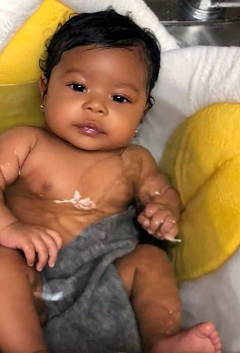 Blasian Family, Cute Mixed Babies, Cute Black Babies, Baby Swag, Beautiful Black Babies, Baby Wallpaper, Mommy Baby, Adorable Babies