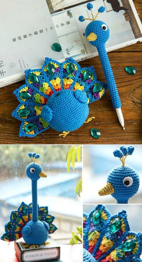 Amigurumi Peacock Pen Holder - Free Pattern Peacock Pen, Crochet Peacock, Peacock Crochet, Crochet Birds, Peacock Pattern, Diy Magazine, Amigurumi Tutorial, Haken Baby, Animal Patterns